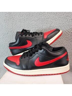 Air Jordan 1 Low Bred Sail sz Women 9.5 / 8 Mens DC0774-061